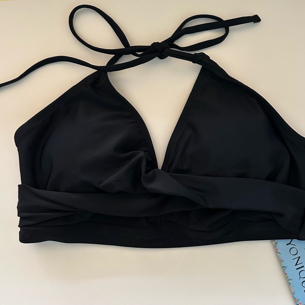 Yonique Black Medium Beach Summer Bikini Top 
Brand New - Picture 4 of 5